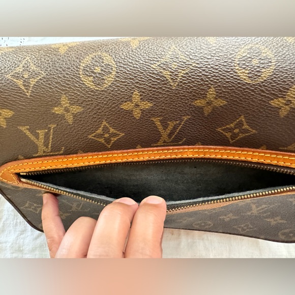 Louis Vuitton St. Germain Crossbody Bag - Picture 10 of 14